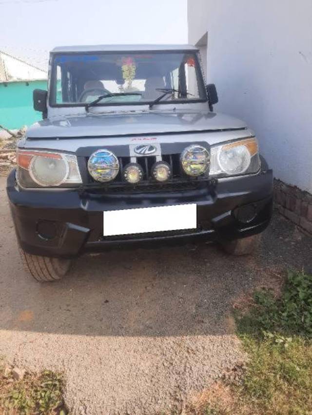 https://images10.gaadi.com/usedcar_image/4258293/original/processed_ca979ffc-9c88-4b02-9402-96daccdabc8e.jpg?imwidth=6400