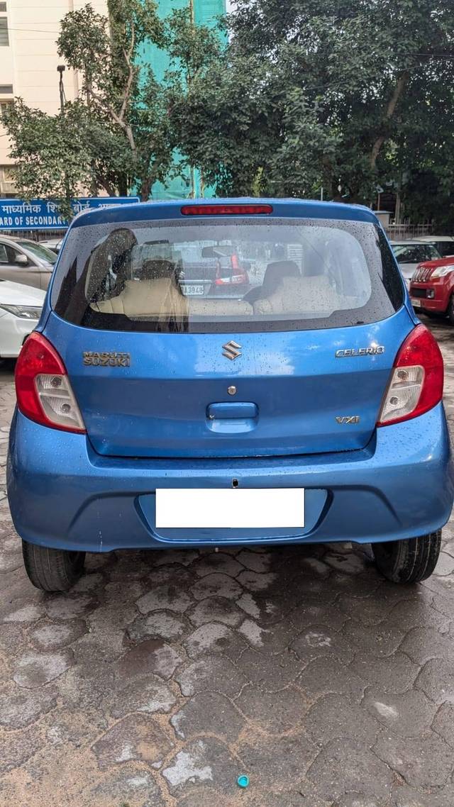 https://images10.gaadi.com/usedcar_image/4258294/original/processed_6cc00b0bec2e2267a9d69fcaf75e9811.jpg?imwidth=6401