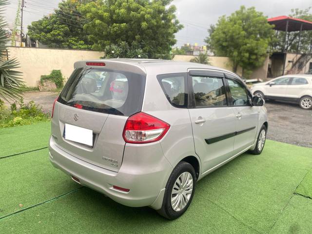 https://images10.gaadi.com/usedcar_image/4258328/original/processed_235e99f88c950a2d5b87214bd04c59b9.jpg?imwidth=6402