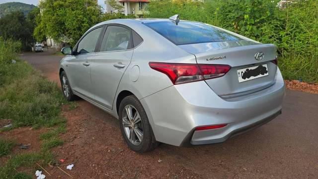 https://images10.gaadi.com/usedcar_image/4258332/original/processed_fb485c7e-9d84-47b4-90cc-21a2a1cce3d7.jpg?imwidth=6402