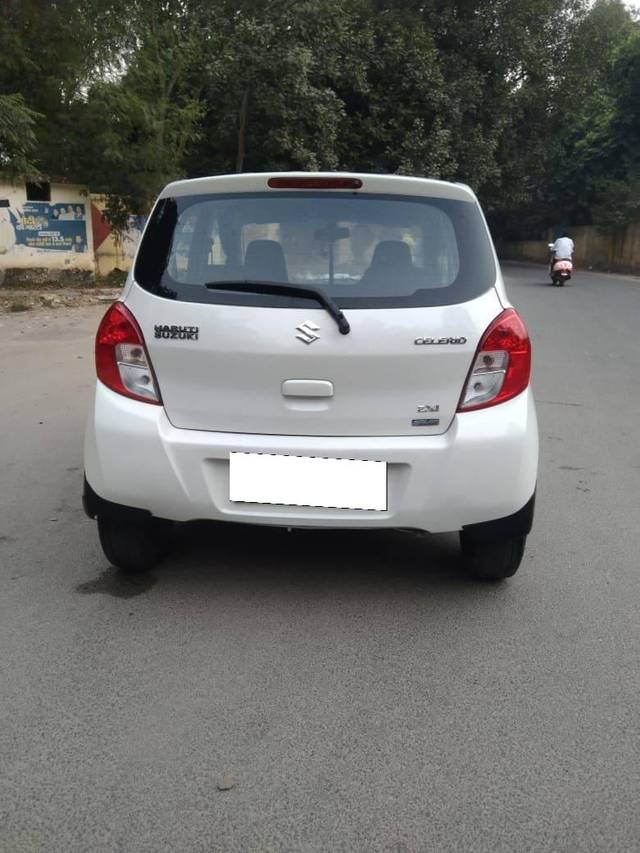 https://images10.gaadi.com/usedcar_image/4258360/original/processed_a60608332463ef72234917a910fe23e3.jpg?imwidth=6402