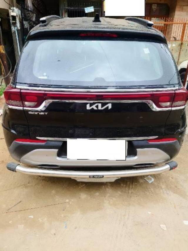 https://images10.gaadi.com/usedcar_image/4258430/original/processed_8211e92d-020a-471f-9438-9844baf96301.JPG?imwidth=6402