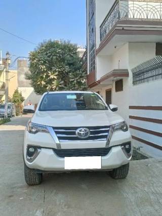 Toyota Fortuner 2016-2021 Toyota Fortuner 2.8 2WD MT BSIV