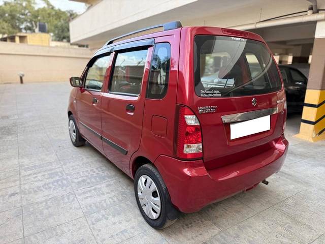 https://images10.gaadi.com/usedcar_image/4258481/original/processed_9ee9bde2841621f0a3f5445bab3c4726.jpg?imwidth=6402