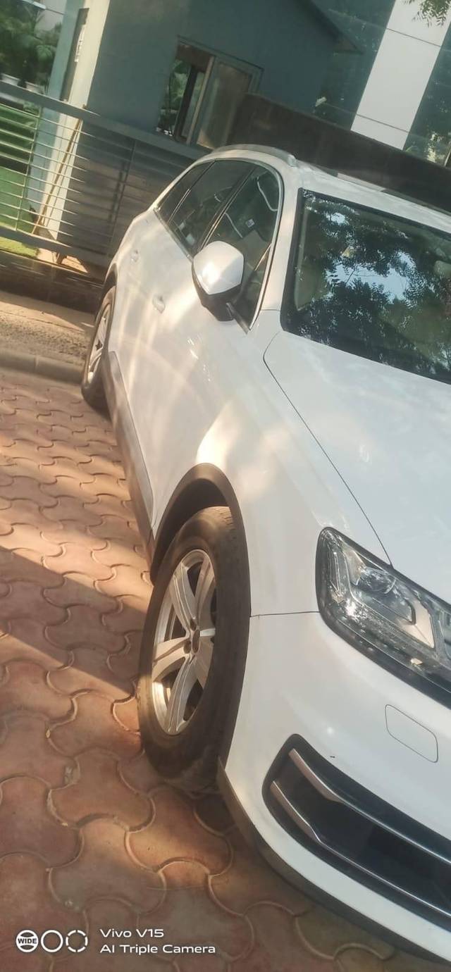 https://images10.gaadi.com/usedcar_image/4258533/original/processed_b3a93ea0c5a6cd5c615907e2f47da79b.jpeg?imwidth=6400