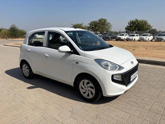 https://images10.gaadi.com/usedcar_image/4258630/original/processed_6f8d2f59f29e56a8e98650004d0b04a8.jpg?imwidth=6400