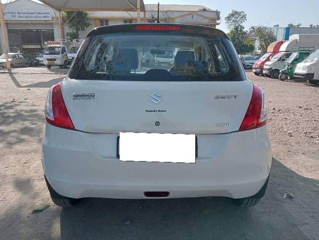 https://images10.gaadi.com/usedcar_image/4258725/original/processed_104d5245-2ea0-4ba1-b7e4-6b987ab6377e.jpg?imwidth=6402