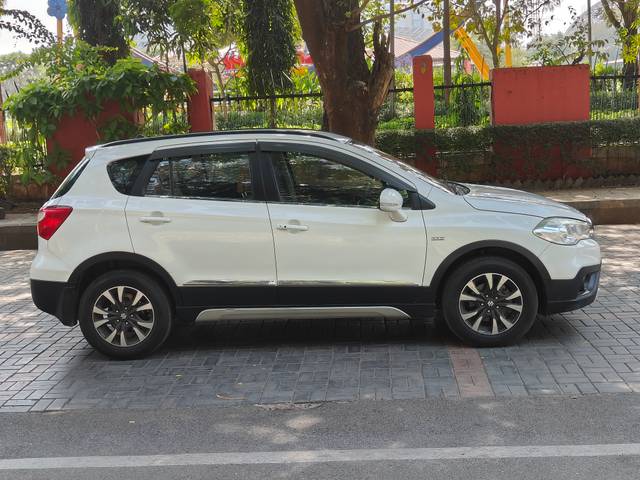 https://images10.gaadi.com/usedcar_image/4258849/original/c5597aeba4d8572531f6ac681be62037.jpg?imwidth=6401