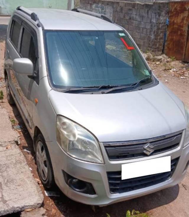 https://images10.gaadi.com/usedcar_image/4258850/original/processed_eda20aef-f5dc-43c2-9624-ca24bd023ff8.jpg?imwidth=6400