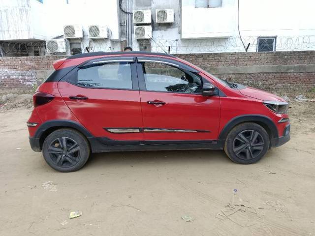 https://images10.gaadi.com/usedcar_image/4258871/original/66e95ab49590dc19b227ecc5f5467530.jpg?imwidth=6402