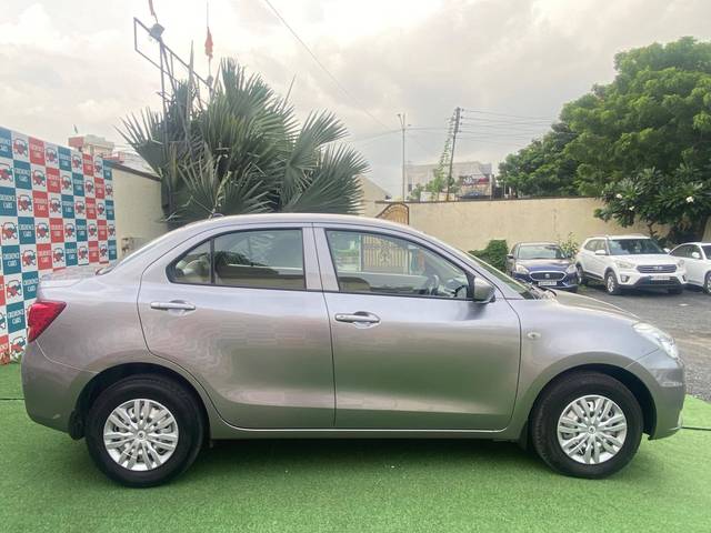 https://images10.gaadi.com/usedcar_image/4258879/original/processed_35d6572ad65f251d023de5f36d65d008.jpg?imwidth=6401