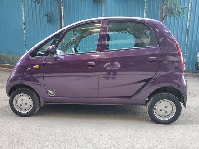 https://images10.gaadi.com/usedcar_image/4258909/original/c8435aae873d10f1d8f3f48a7c17f212.jpg?imwidth=6402