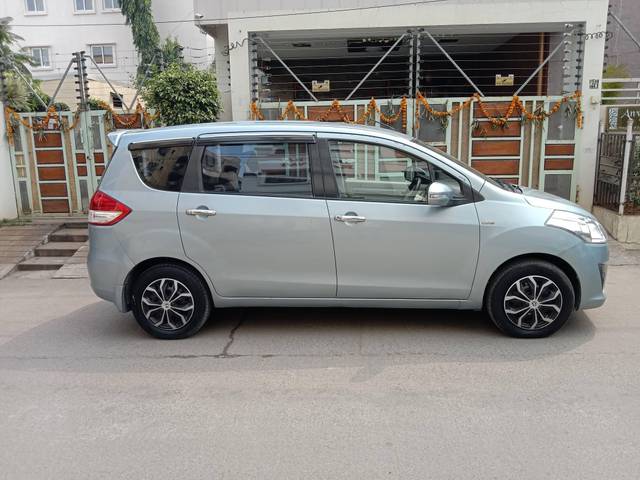 https://images10.gaadi.com/usedcar_image/4258922/original/processed_1d4d6425fd0f83ddab8666b9ada15ae9.jpg?imwidth=6401