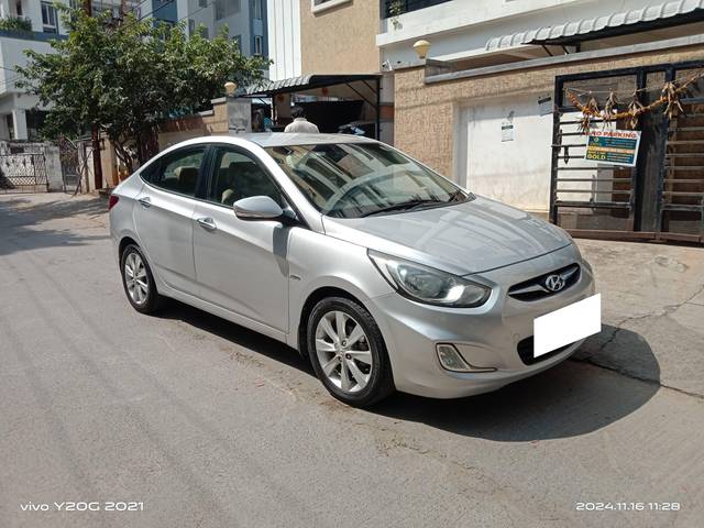 https://images10.gaadi.com/usedcar_image/4258949/original/processed_3d06fda389221c98bbcf07396d2be1aa.jpg?imwidth=6400