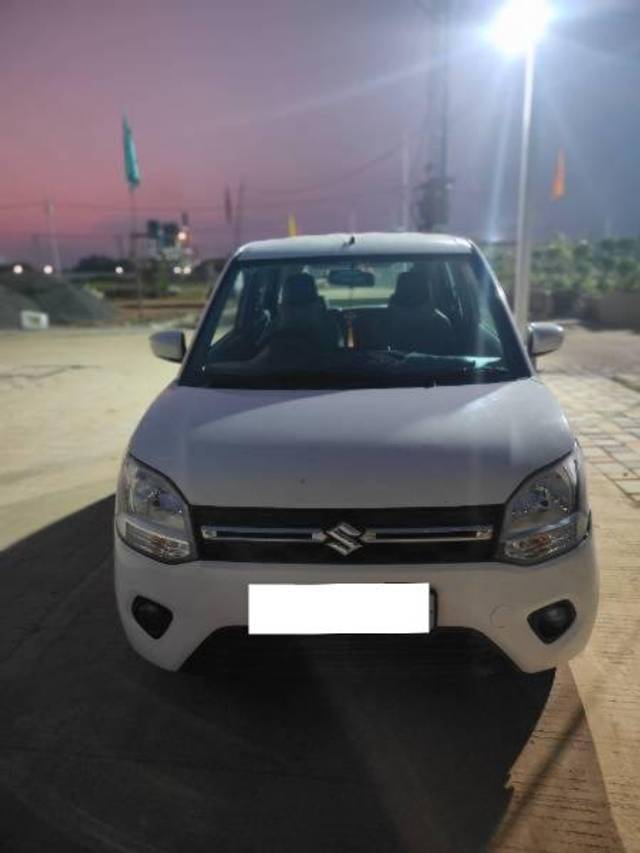 https://images10.gaadi.com/usedcar_image/4259142/original/processed_c5cd189b-42c9-442c-be02-30d5a0db5f6e.jpg?imwidth=6400