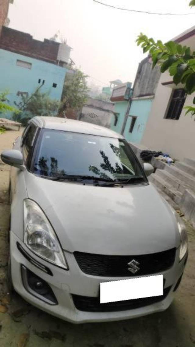 https://images10.gaadi.com/usedcar_image/4259372/original/processed_bd3f26eb-2432-4451-8ab6-029e67873fb1.jpg?imwidth=6402