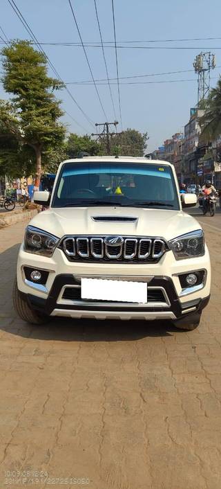 Mahindra Scorpio 2014-2022 Mahindra Scorpio S7