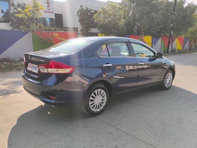 https://images10.gaadi.com/usedcar_image/4259565/original/processed_e823a06dd5bcd9846d8a11631812fa13.jpg?imwidth=6402