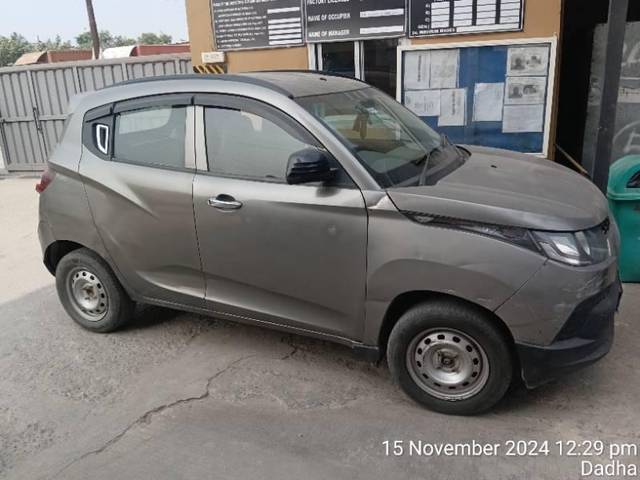 https://images10.gaadi.com/usedcar_image/4259567/original/processed_d0fcbbbc-bb15-46ec-b204-cefcea1c7213.jpg?imwidth=6400