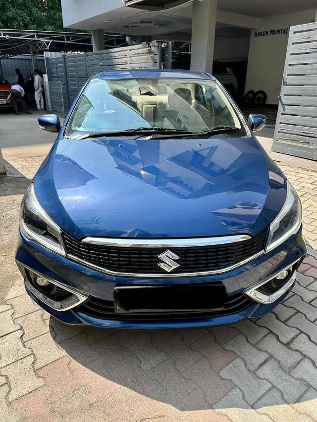 https://images10.gaadi.com/usedcar_image/4259644/original/processed_31c75097451744e8150670d5f6dc0db2.jpg?imwidth=6401