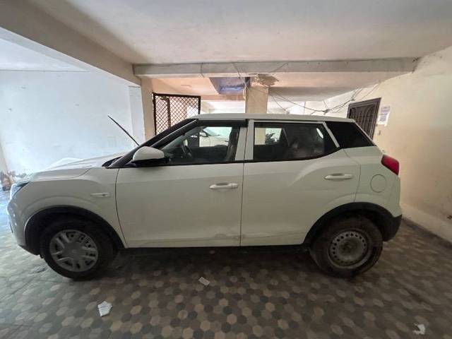 https://images10.gaadi.com/usedcar_image/4259676/original/96dadb7c5be897f04fd8a9af20ff7a6b.jpg?imwidth=6402