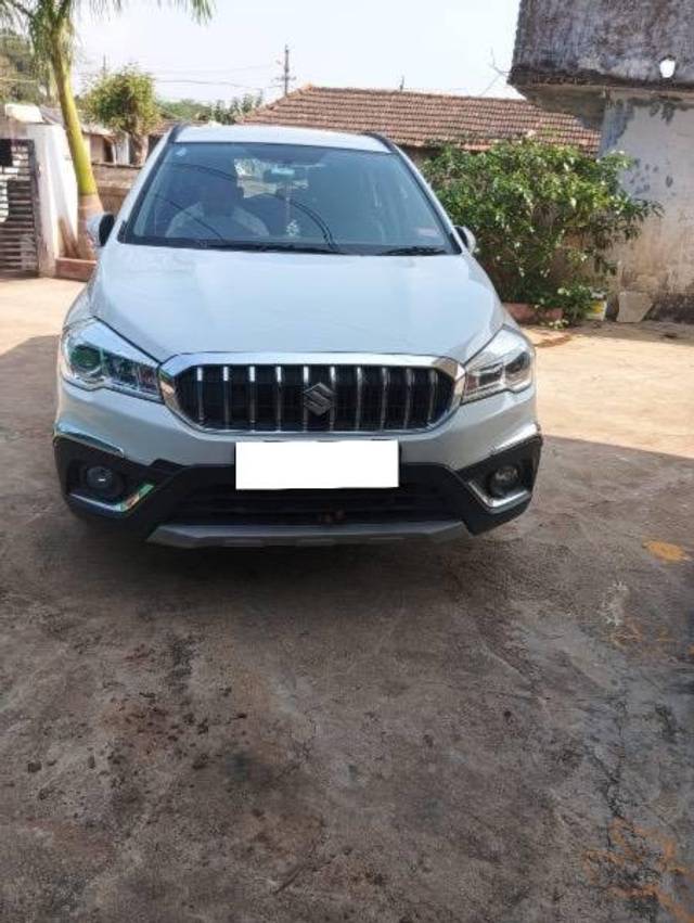 https://images10.gaadi.com/usedcar_image/4259715/original/processed_95392858-dd31-4f10-aec5-825650664eeb.jpeg?imwidth=6400