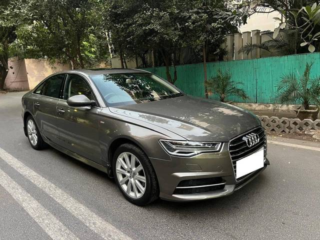 https://images10.gaadi.com/usedcar_image/4259767/original/processed_569b95eaf5d0c810c5d41d8b50678956.jpg?imwidth=6400