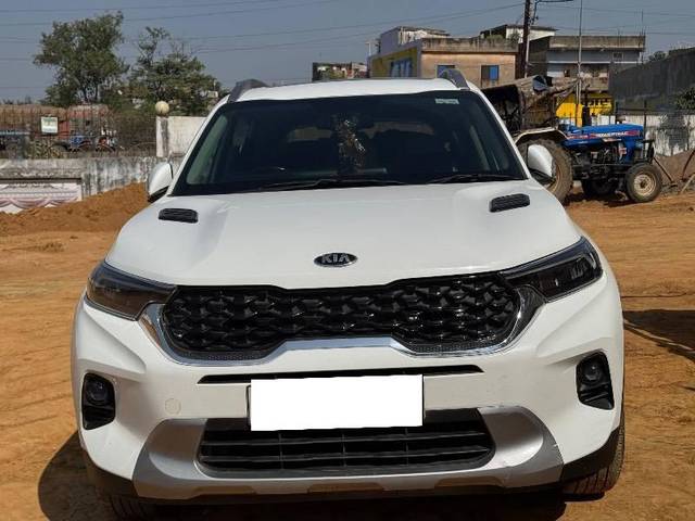 https://images10.gaadi.com/usedcar_image/4259768/original/processed_500da2d8-86b3-4058-9c9f-f0fb467b2837.jpeg?imwidth=6400