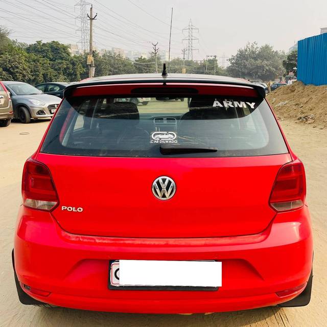 https://images10.gaadi.com/usedcar_image/4259811/original/processed_cef9f936b4c2ad1b24d6b1acbefb97b8.jpg?imwidth=6401