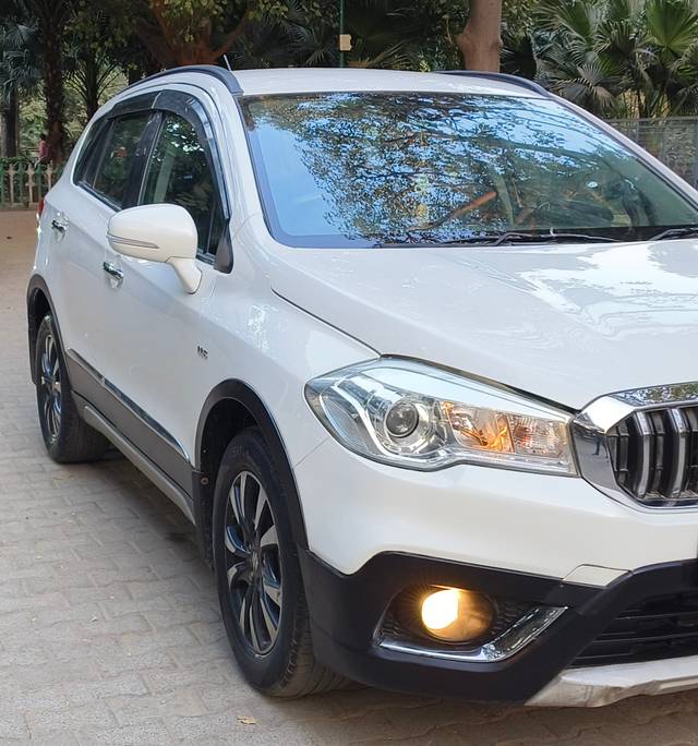 https://images10.gaadi.com/usedcar_image/4259830/original/43f1f99bfa8c12e7ddf7cdb74d3b386e.jpg?imwidth=6400