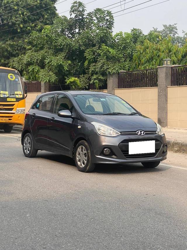 https://images10.gaadi.com/usedcar_image/4259927/original/processed_af69e52cc94079ac27bb75a56c066b51.jpg?imwidth=6400