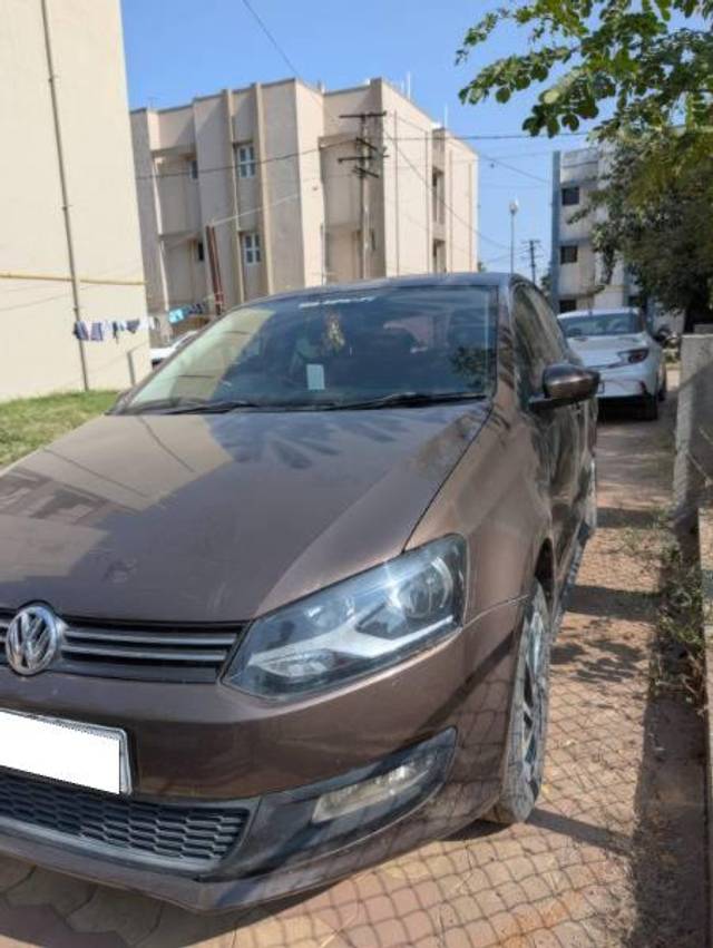 https://images10.gaadi.com/usedcar_image/4259929/original/processed_49a95812-0348-43f0-a13f-ce15043747f3.jpg?imwidth=6400