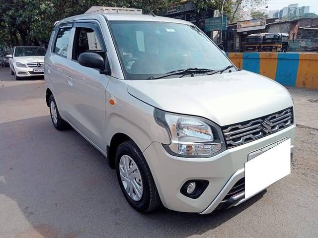 https://images10.gaadi.com/usedcar_image/4259962/original/processed_0b42a013276a627e773f87409df6dcb7.jpeg?imwidth=6400