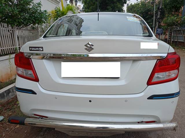 https://images10.gaadi.com/usedcar_image/4259965/original/processed_1bb5251644871d24c02807eb8fbe6563.jpg?imwidth=6401