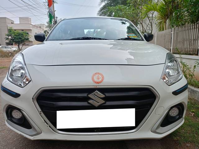 https://images10.gaadi.com/usedcar_image/4259965/original/processed_8ee6fbe102f9cc647ed6b1426f4d0592.jpg?imwidth=6400