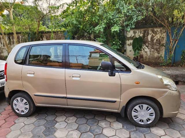 https://images10.gaadi.com/usedcar_image/4259974/original/processed_c949910f-0a2f-49ad-bb54-aa7181048353.jpg?imwidth=6401