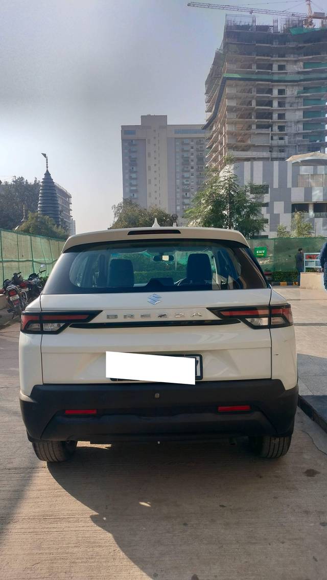 https://images10.gaadi.com/usedcar_image/4259976/original/processed_9f89a25156aa05094291f0207955974a.jpg?imwidth=6402