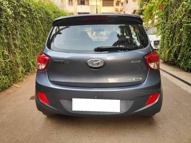 https://images10.gaadi.com/usedcar_image/4260031/original/processed_eb8d1125ff1c380cd31a1e756a246762.jpg?imwidth=6401