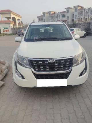 Mahindra XUV500 Mahindra XUV500 W9