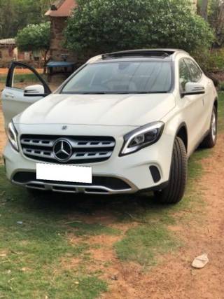 Mercedes-Benz GLA Class 2014-2017 Mercedes-Benz GLA Class 200 CDI SPORT