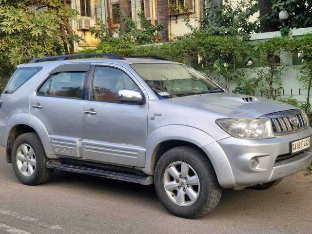 https://images10.gaadi.com/usedcar_image/4260395/original/processed_2a29536f5c8abbb5332b1c3f99ecf1ec.jpg?imwidth=6400