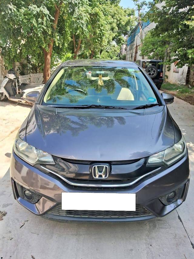 https://images10.gaadi.com/usedcar_image/4260546/original/processed_3e47b0c7fd40a6d9af0c1f85aef8a81a.jpg?imwidth=6400