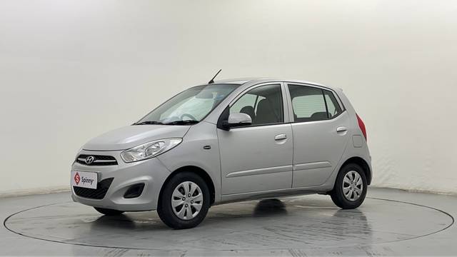 https://images10.gaadi.com/usedcar_image/4260601/original/fef1a49ad29dfe87b3a17335d95a1320.JPG?imwidth=6400