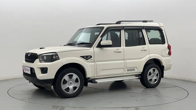 https://images10.gaadi.com/usedcar_image/4260719/original/9b0c27574f4a1a83d5e11a18e514a3ef.JPG?imwidth=6400