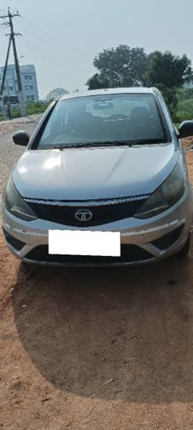 https://images10.gaadi.com/usedcar_image/4260827/original/processed_e021aa2d-952a-4bf5-94e5-b9bfb14f8858.jpg?imwidth=6400