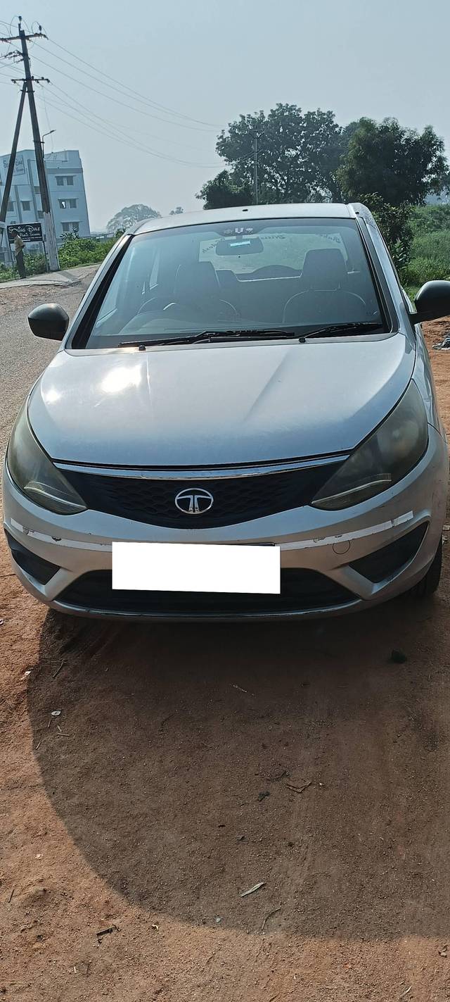 https://images10.gaadi.com/usedcar_image/4260845/original/processed_7c15a72c-829f-4685-9f06-293742c89b35.jpg?imwidth=6400