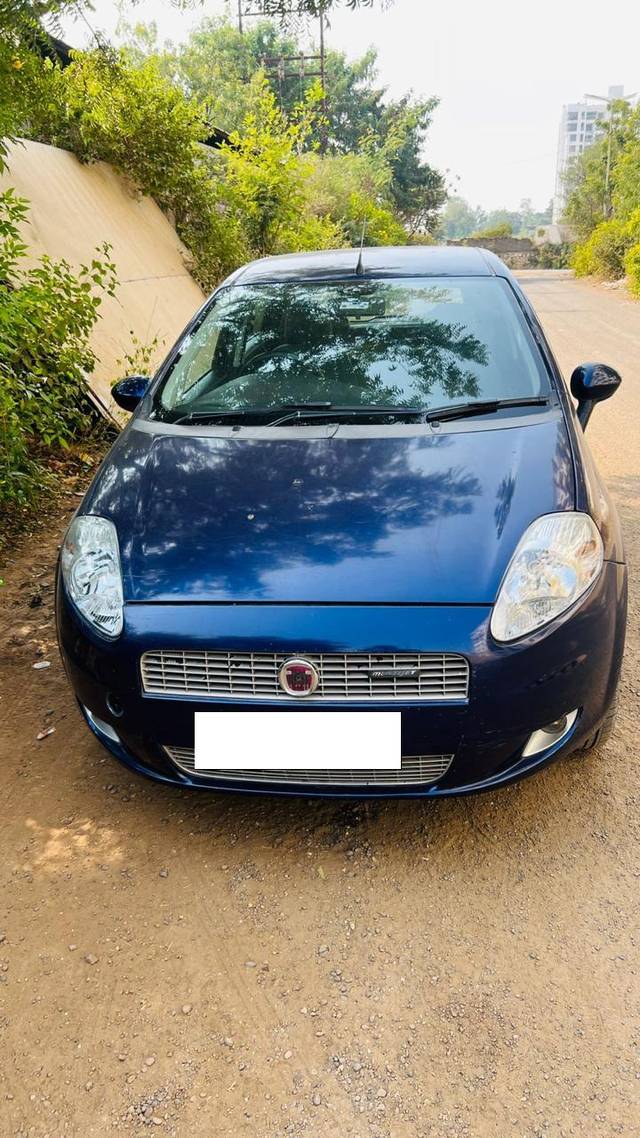 https://images10.gaadi.com/usedcar_image/4260921/original/processed_4be18007094c3c62ab258fd832f6c1e6.jpg?imwidth=6400