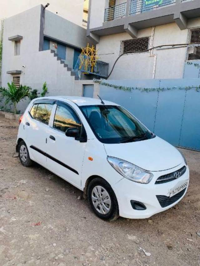 https://images10.gaadi.com/usedcar_image/4260973/original/processed_8aa4400a-dec0-4409-9c8f-b4a38a2a6290.jpg?imwidth=6400