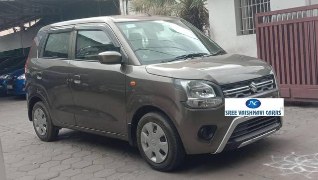 https://images10.gaadi.com/usedcar_image/4261186/original/processed_2bed7ecfb08e82b9b70440569591eb78.jpeg?imwidth=6400