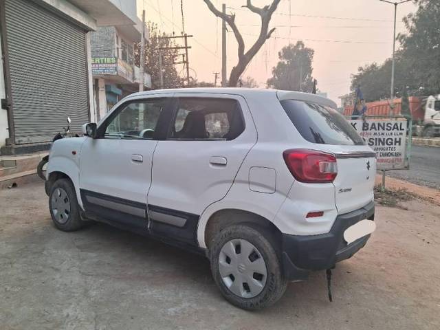 https://images10.gaadi.com/usedcar_image/4261230/original/processed_5daabe3d-cce7-4fee-bf67-1481d8a087f4.jpg?imwidth=6401